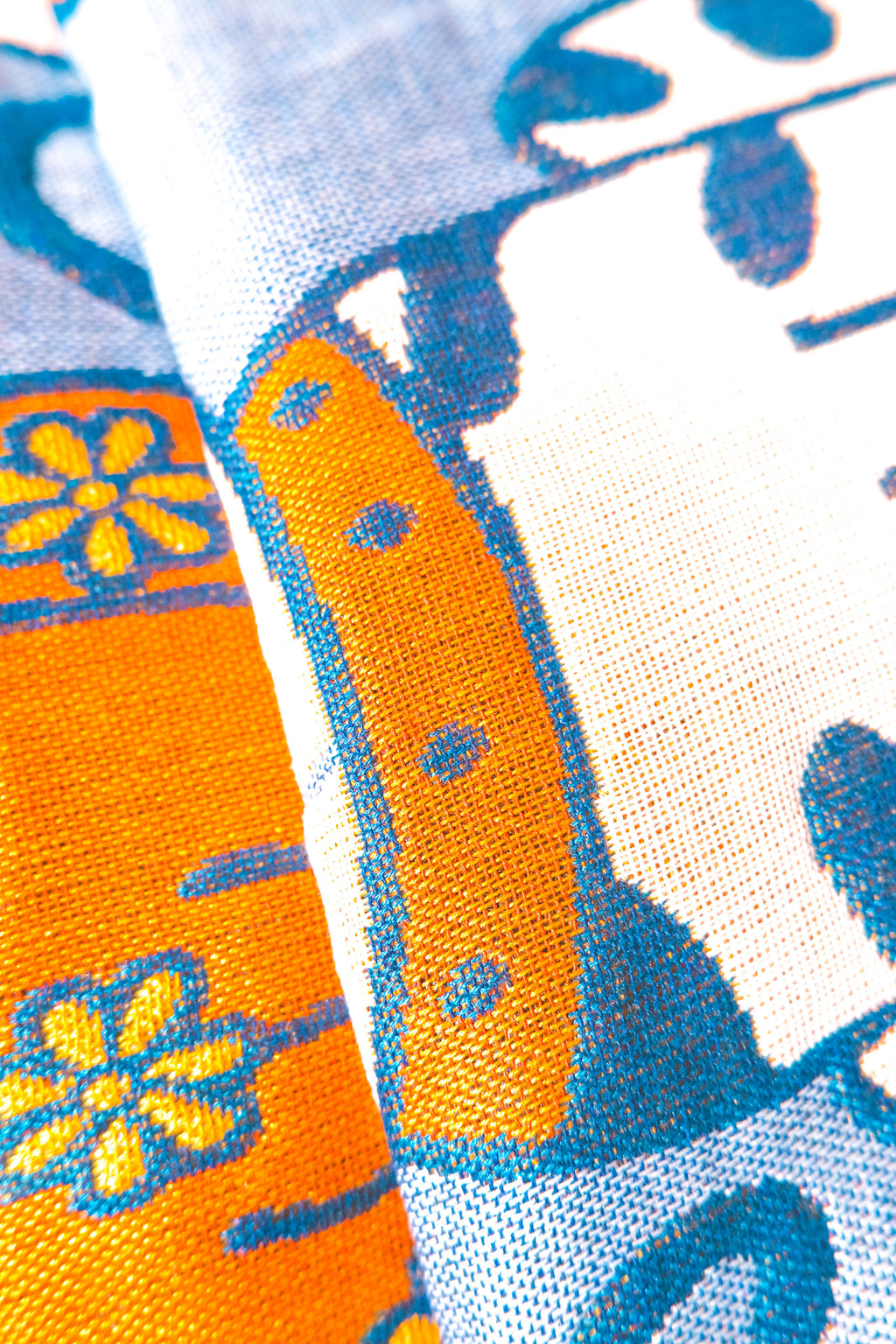 Bliss Heaven Muslin Bath Towel Manga Kitten