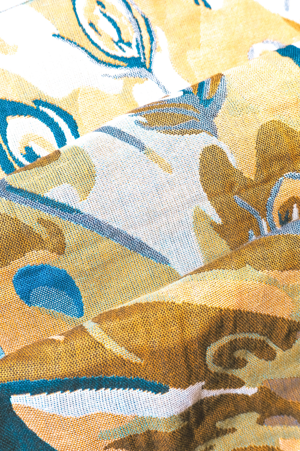 Bliss Heaven Muslin Bath Sheet Peacock Lotus