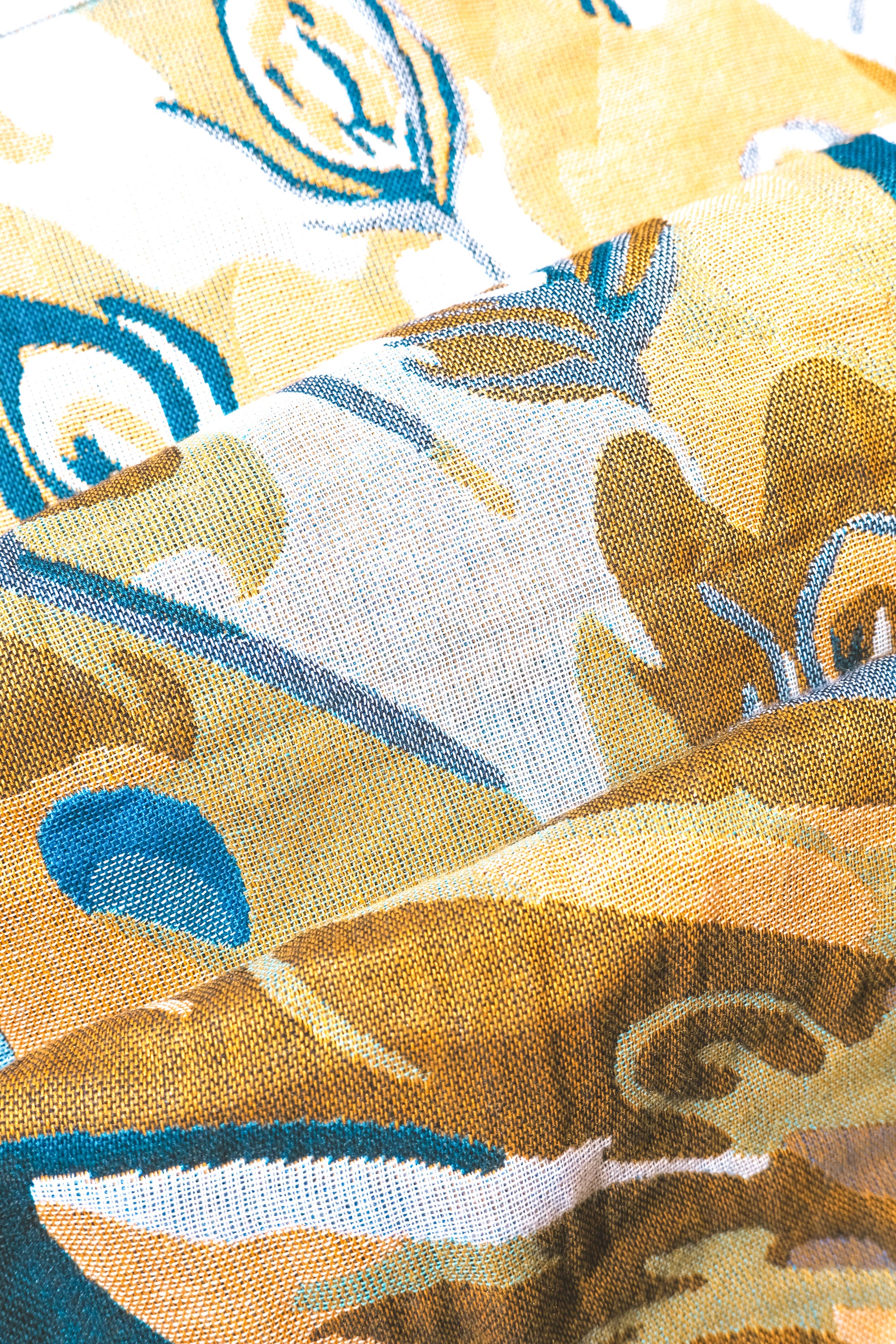 Bliss Heaven Muslin Bath Sheet Peacock Lotus