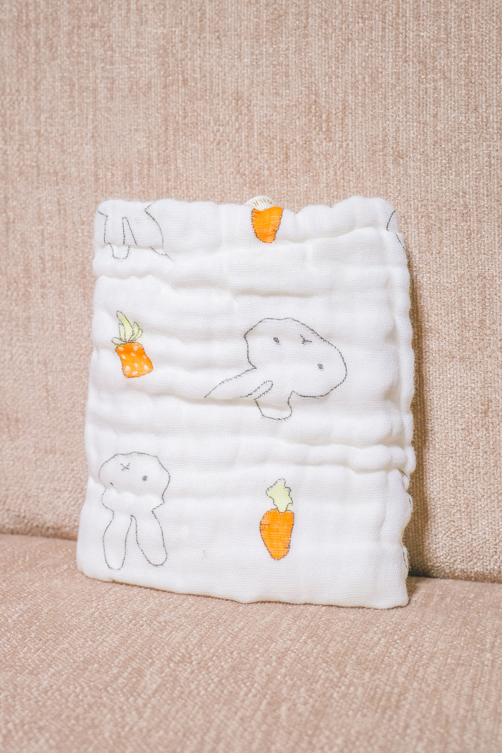 Bliss Nest Muslin Hand Towel Carrot Bunny