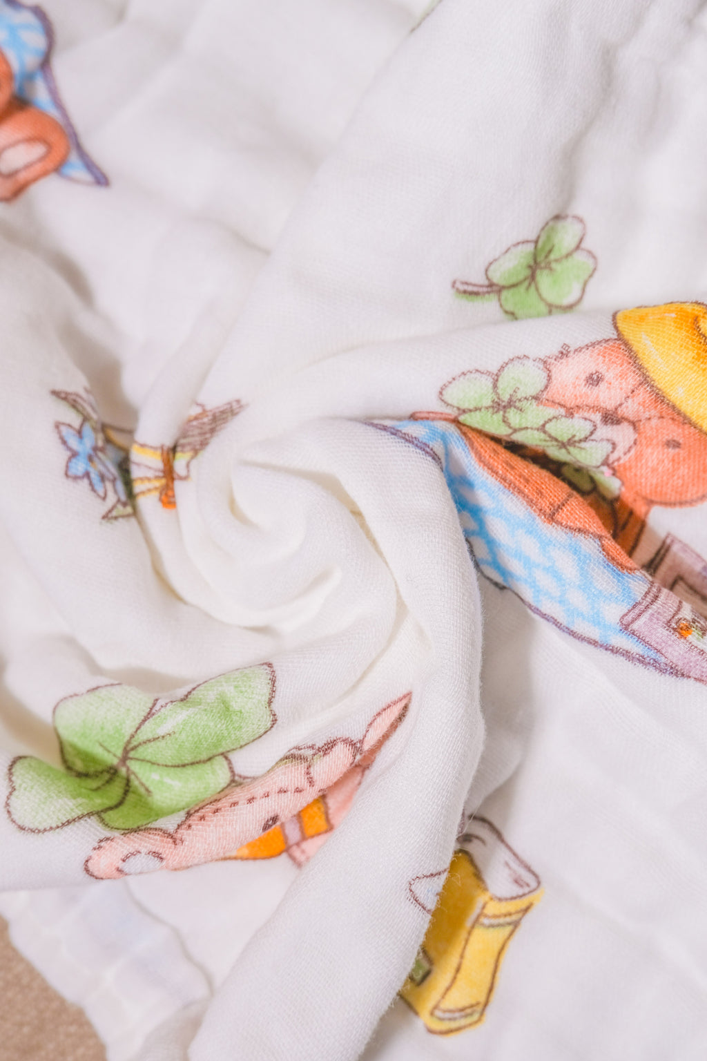 Bliss Nest Muslin Hand Towel Bear Picnic